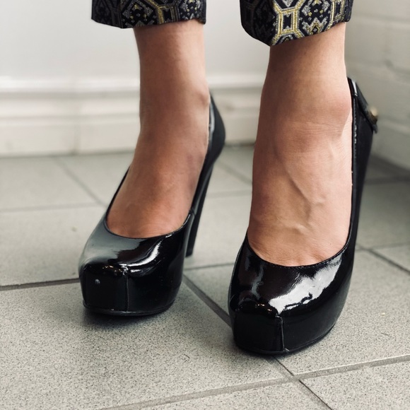 Cerutti platform patent heels size 7 - Picture 2 of 2